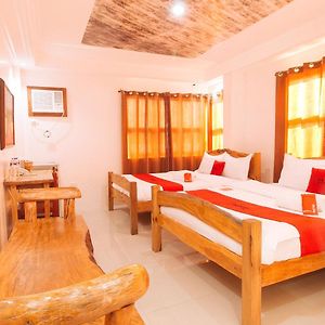 Reddoorz Plus @ Jollydays Hotel Nueva Ecija